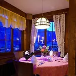 Hotel Aux Mille Etoiles 3*