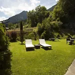 Aux Mille Etoiles Hotel Salvan