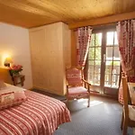 Aux Mille Etoiles Hotel Salvan