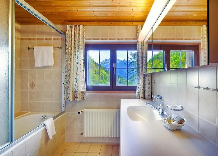 Hotel Aux Mille Etoiles 3*