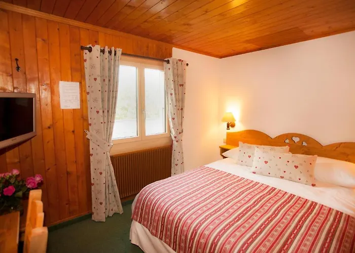 Aux Mille Etoiles Hotel