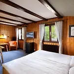 Hotel Aux Mille Etoiles 3*