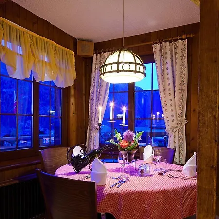 Hotel Aux Mille Etoiles 3*