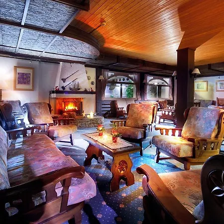 Hotel Aux Mille Etoiles 3*