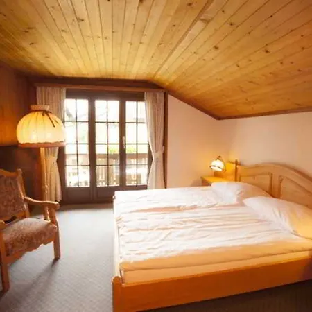 Hotel Aux Mille Etoiles 3*