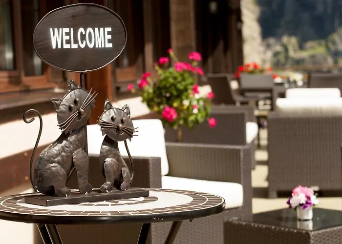 Aux Mille Etoiles Hotel 3*